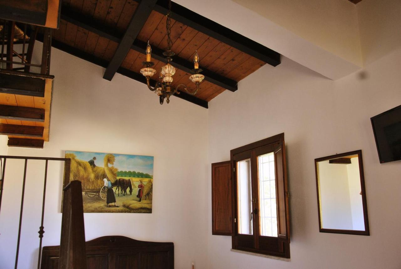 Agriturismo La Mandragola Relais 크로토네 외부 사진